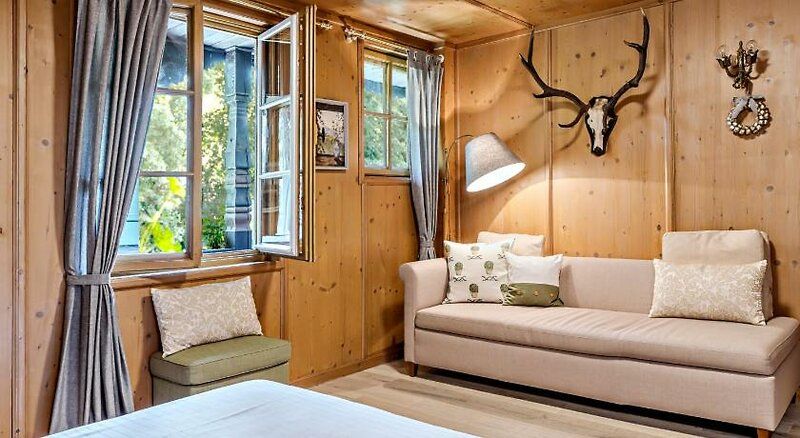 Villa Zollhaus Bed & Breakfast 2