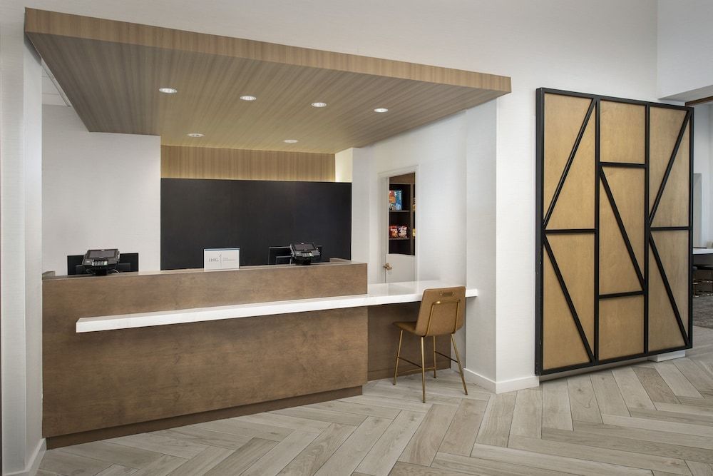 Staybridge Suites SAN ANTONIO-AIRPORT by IHG 2