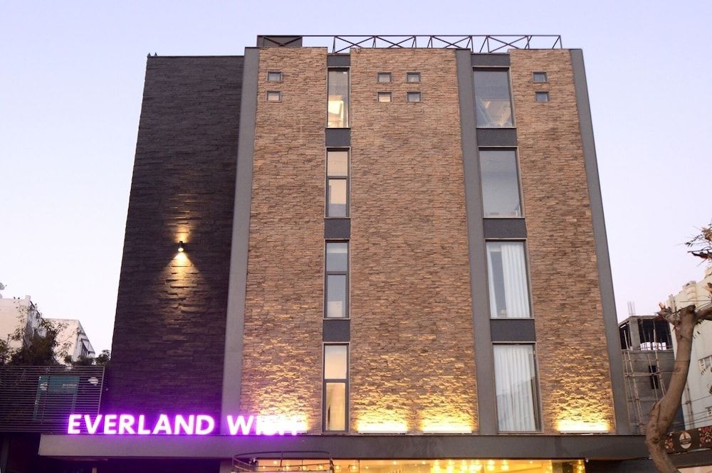 Everland Wish - A Luxury Boutique Hotel 1