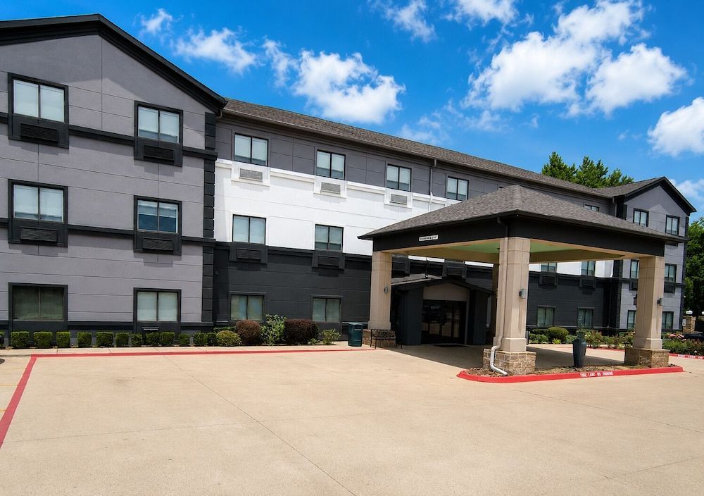 Garner Hotel Tyler Southwest by IHG 1