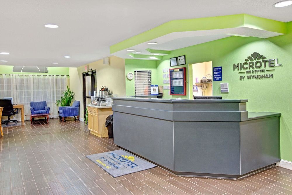 Microtel Inn & Suites by Wyndham Statesville 2