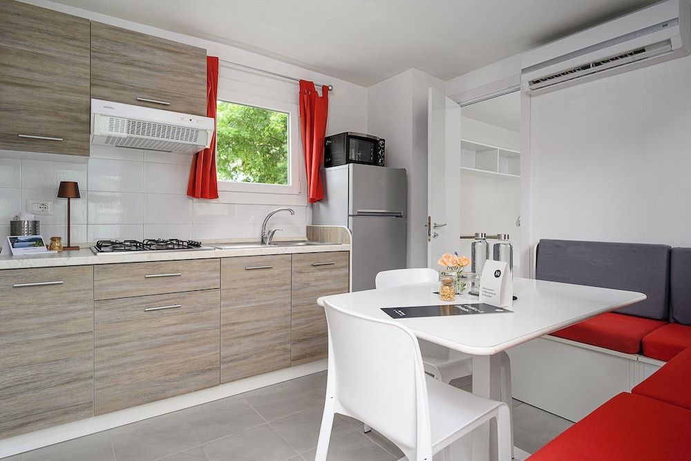 The Camp by Maggiore Suites 1