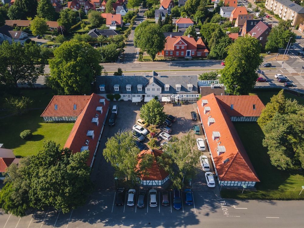 Milling Hotel Knudsens Gaard 1