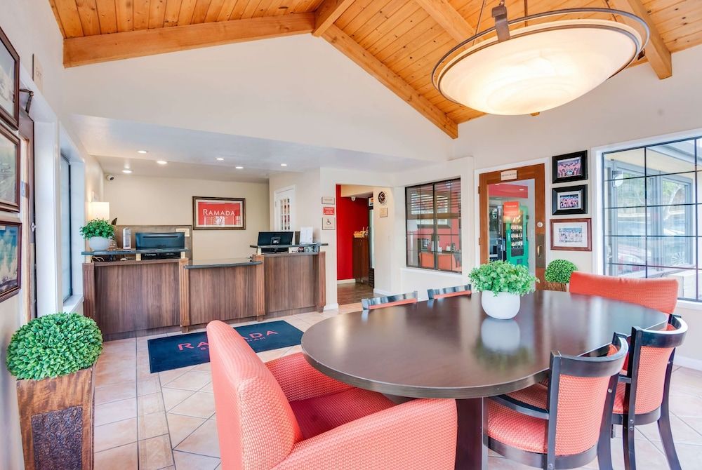Ramada by Wyndham Mountain View 2