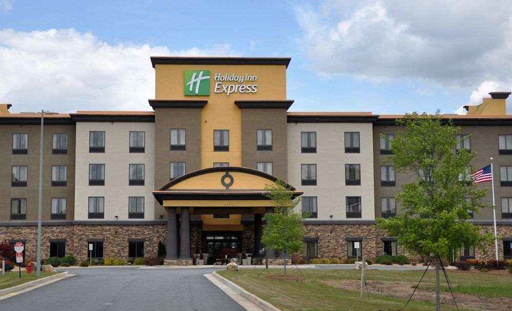 Holiday Inn Express & Suites PERRY-NATIONAL FAIRGROUND AREA by IHG 1