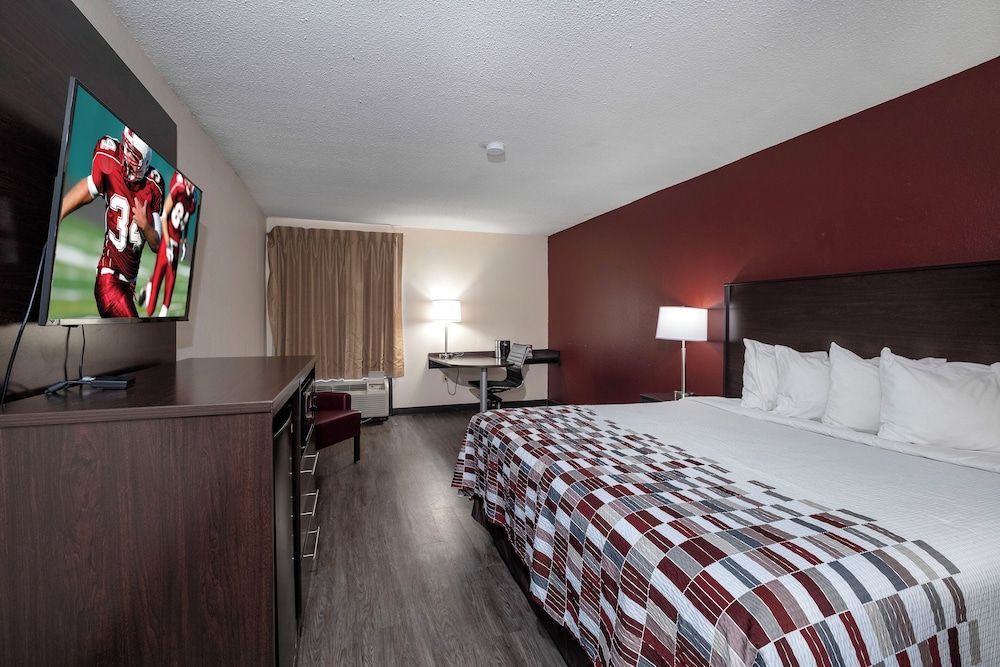 Red Roof Inn Prattville 1