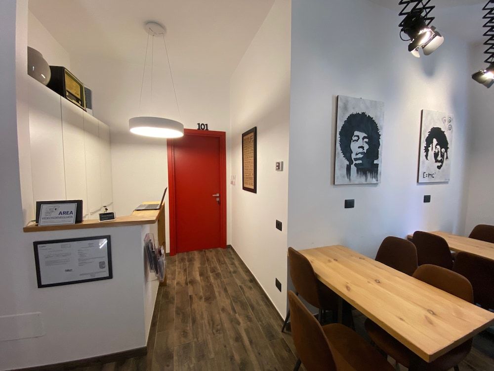 Holiday Guesthouse 2