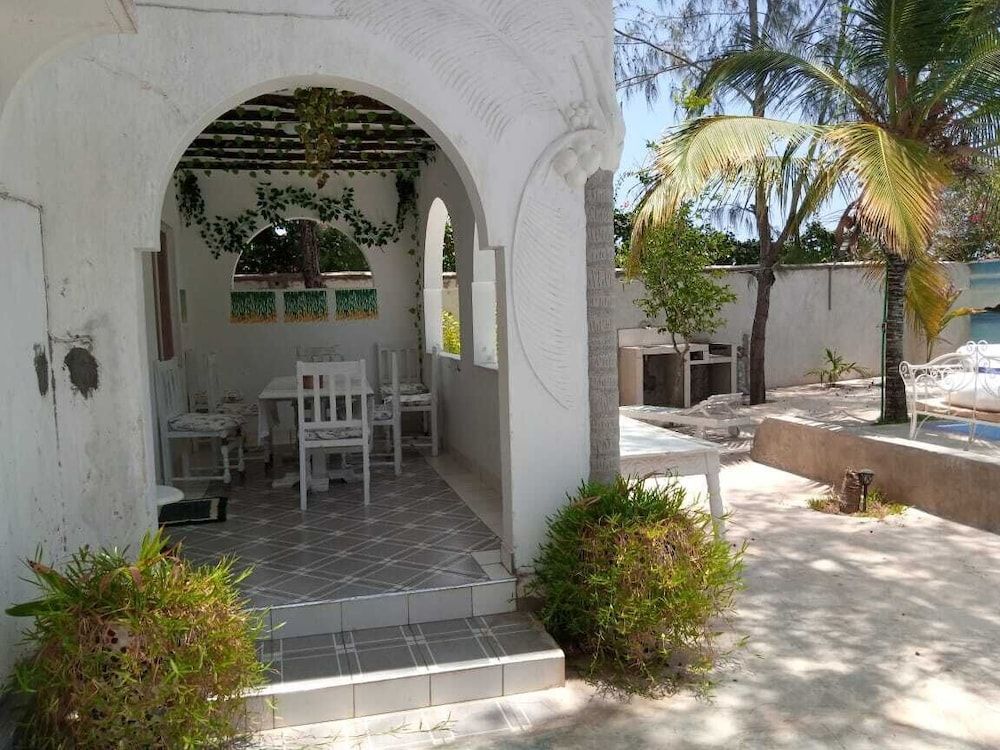 Paris - Watamu - Stay.Plus Nyumba Tulivu Watamu