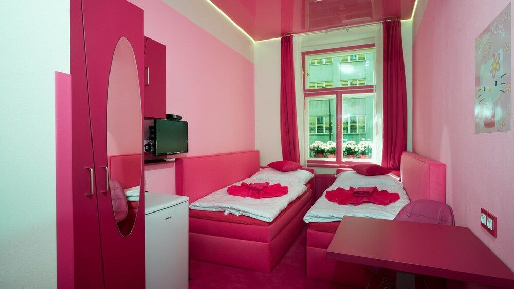 Apartment Colours Prague Center 2