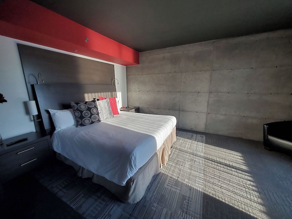 Grand Hotel Times Sherbrooke 1
