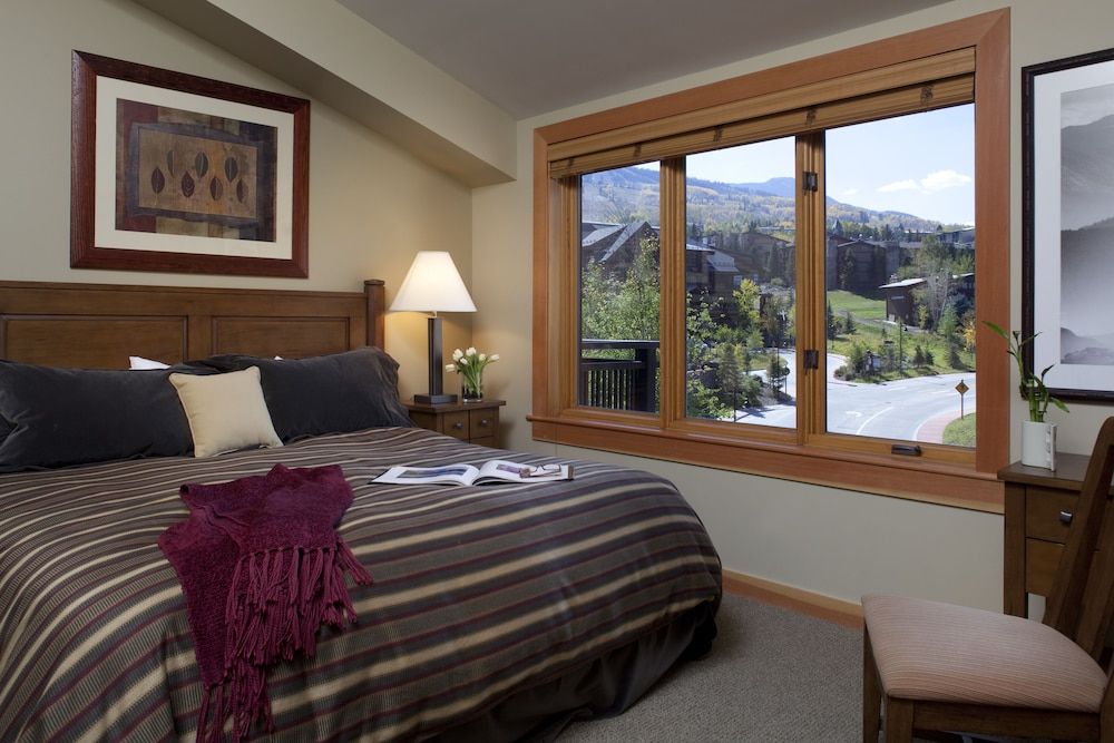 Capitol Peak- CoralTree Residence Collection 1
