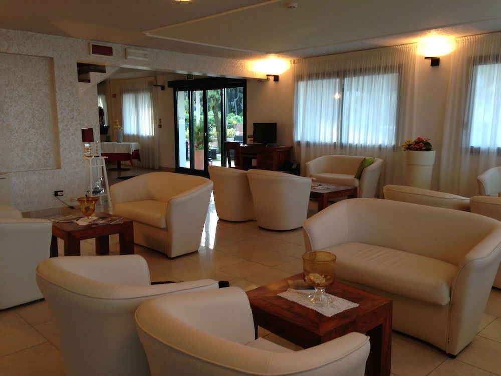 Hotel Centrale FRONTE MARE 1