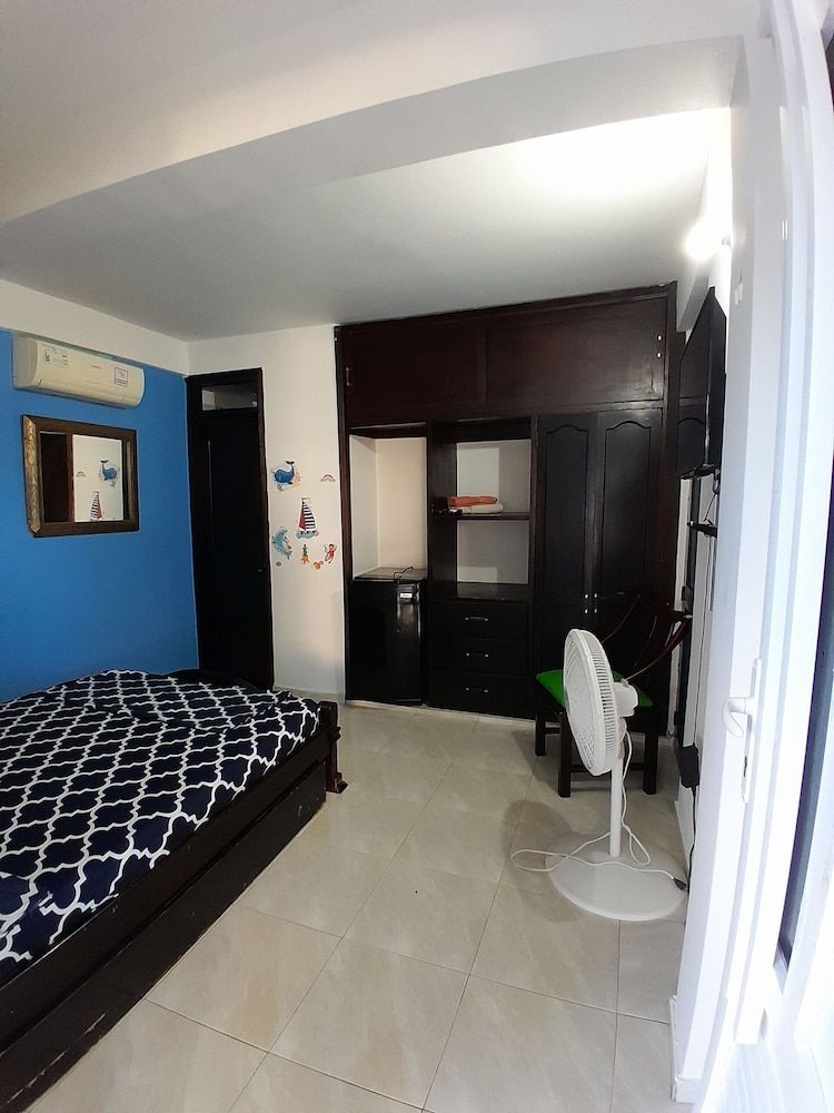APARTAMENTOS BRISAS DEL MAR 1