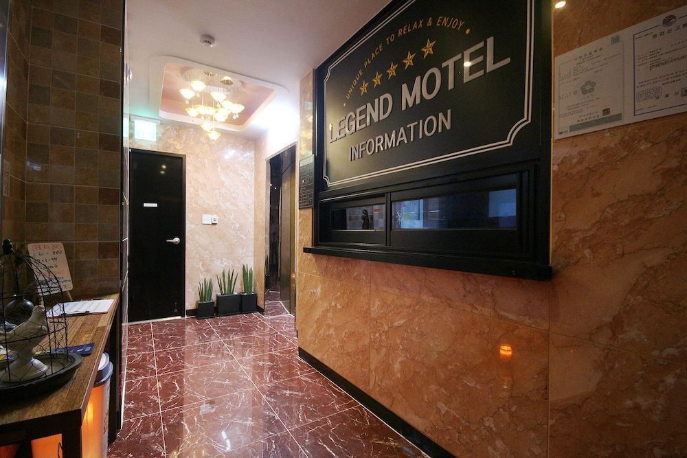 Legend Motel 2