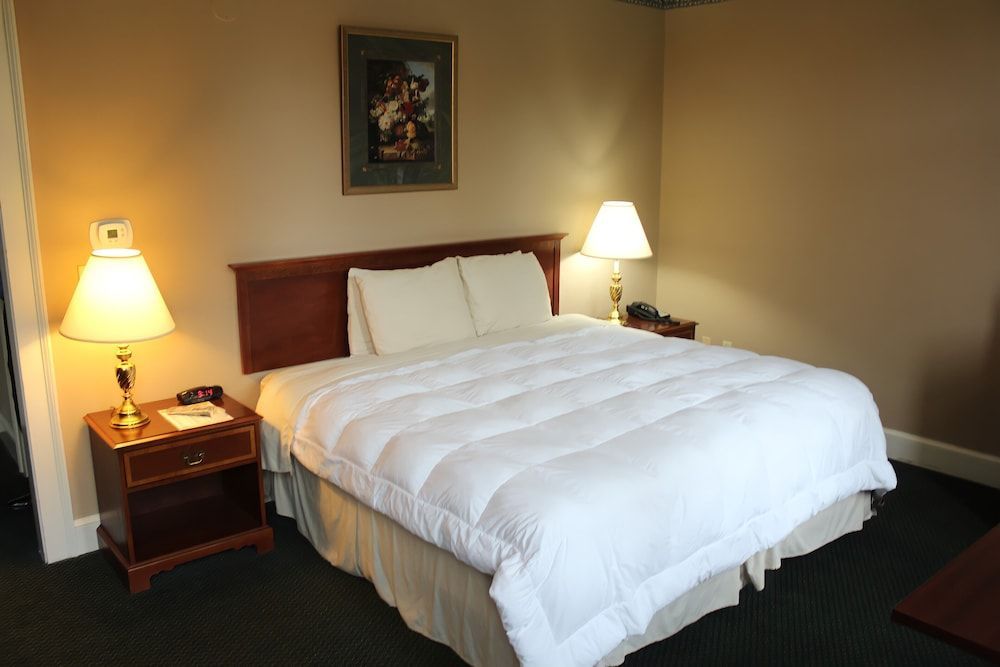 Bertram Inn at Glenmoor 2
