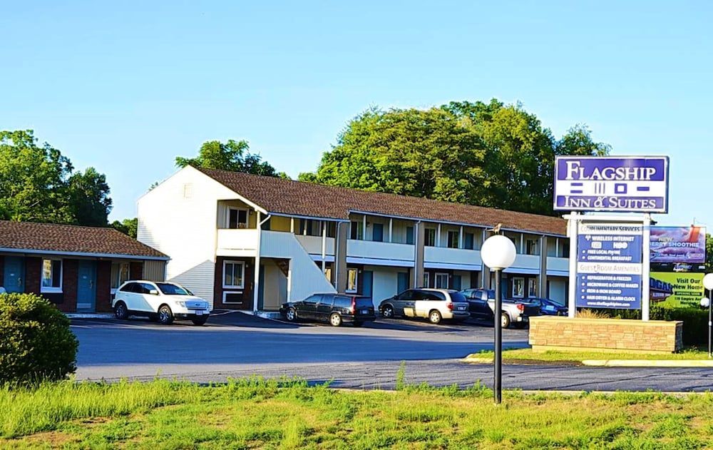 Flagship Inn And Suites 1