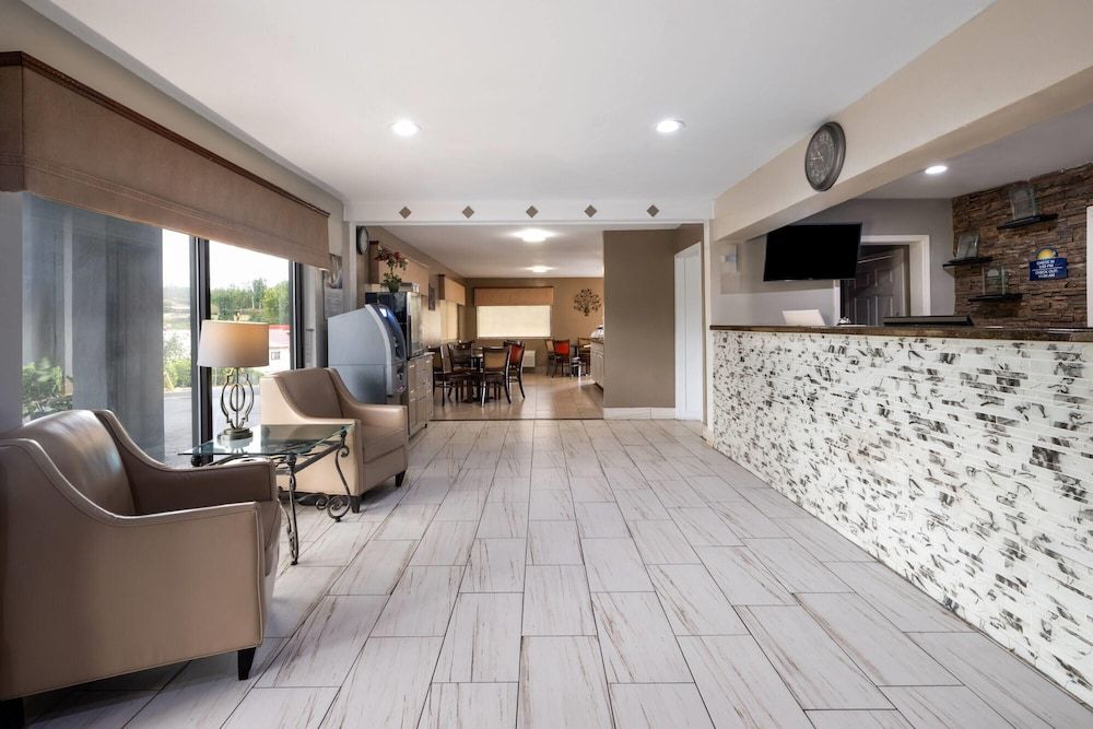 Days Inn by Wyndham Anderson 2