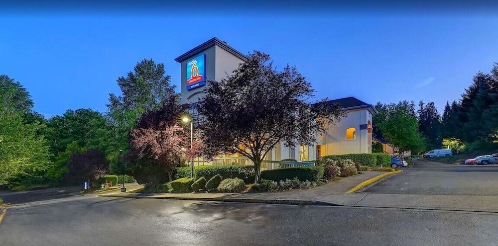 Studio 6 Mountlake Terrace, WA - Seattle 1