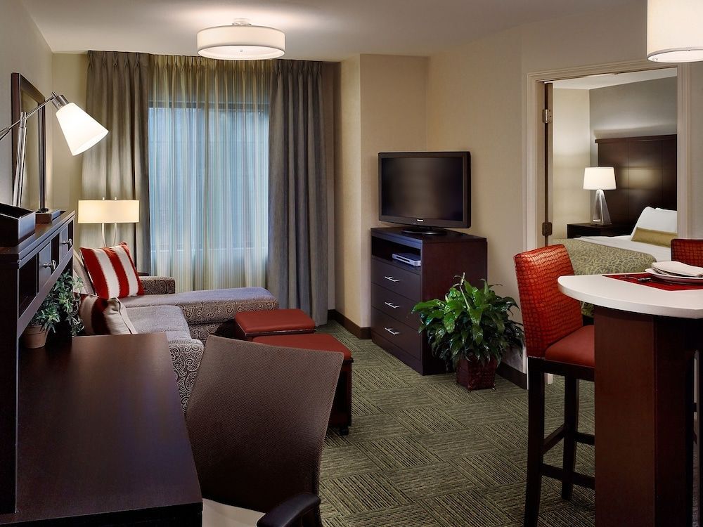 Staybridge Suites TYSONS - MCLEAN by IHG 2