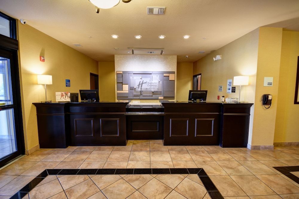 Holiday Inn Express & Suites DEL RIO by IHG 2