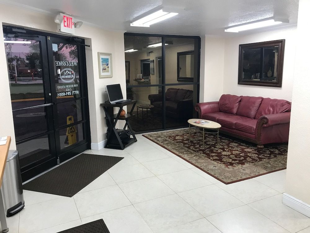 At Home Inn - Fort Pierce 2
