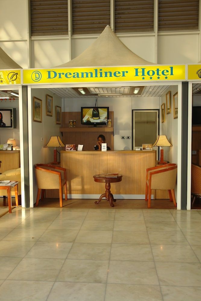 Dreamliner Hotel 2