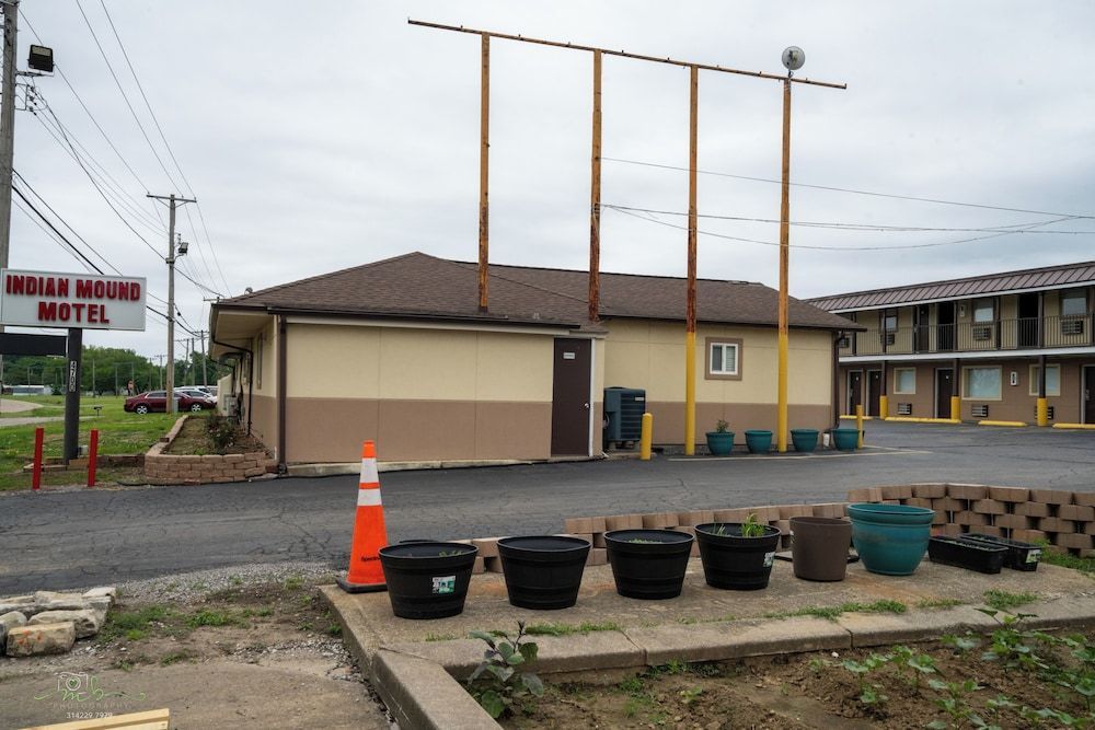 Indian Mound Motel 1