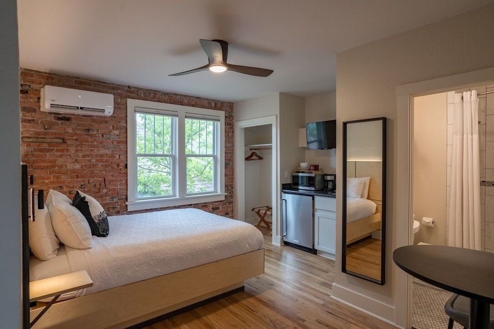 Leland House Suites of Durango 1