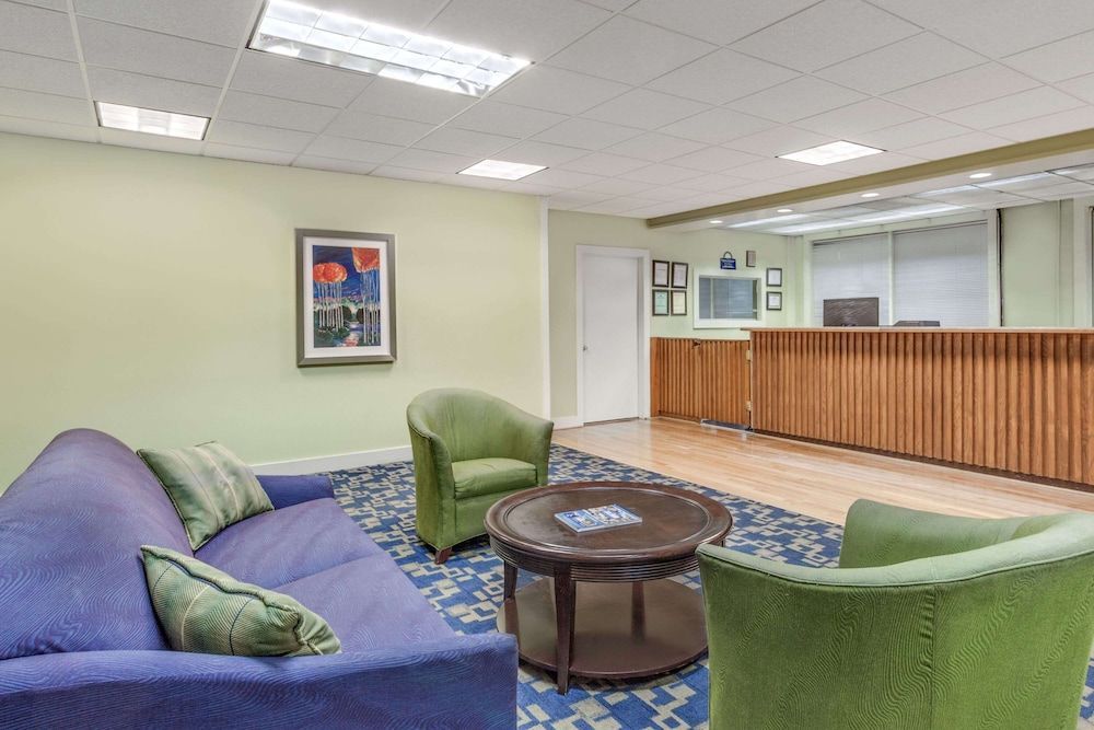 Days Inn by Wyndham Cullman 2