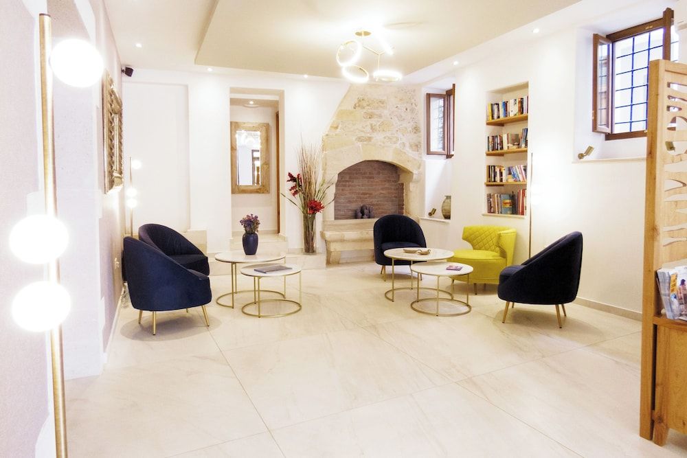 Casa Moazzo Suites and Apartments 1