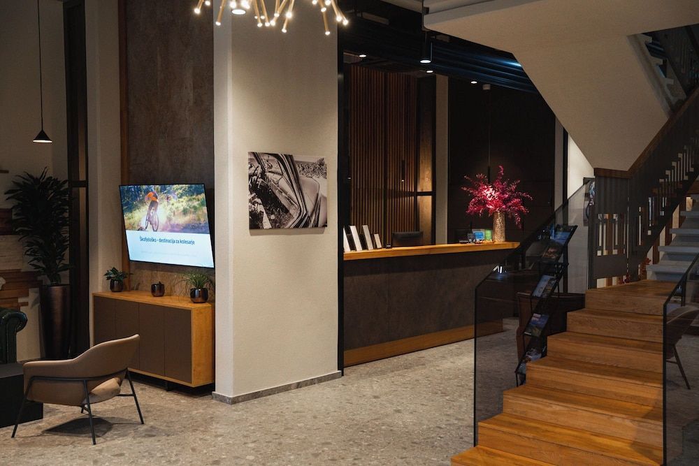 Hotel Lonca 2