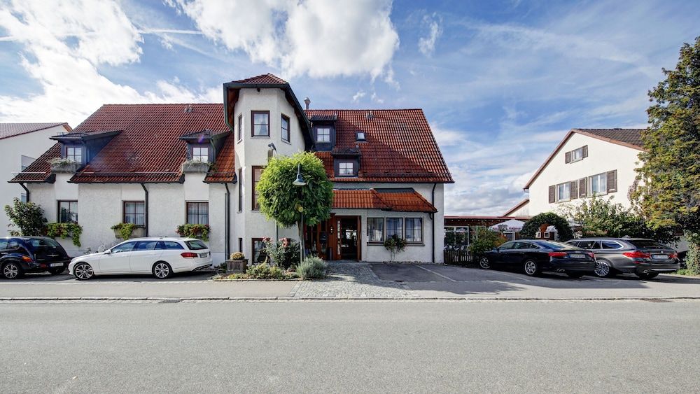 Hotel Bauer Großbettlingen 1