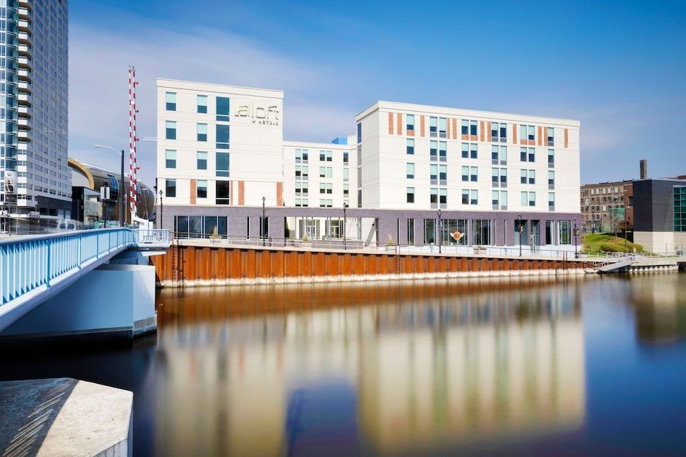 Aloft by Marriott Milwaukee Downtown 1