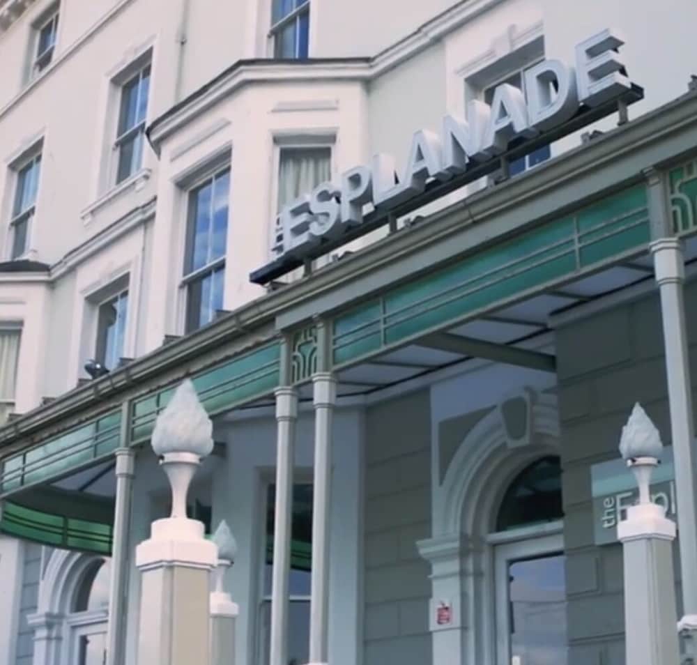 Esplanade Hotel Llandudno 1