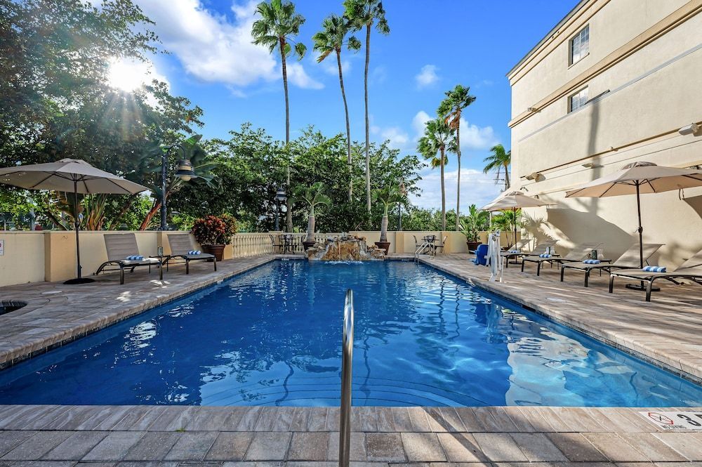 Bayfront Inn 5th Avenue 1