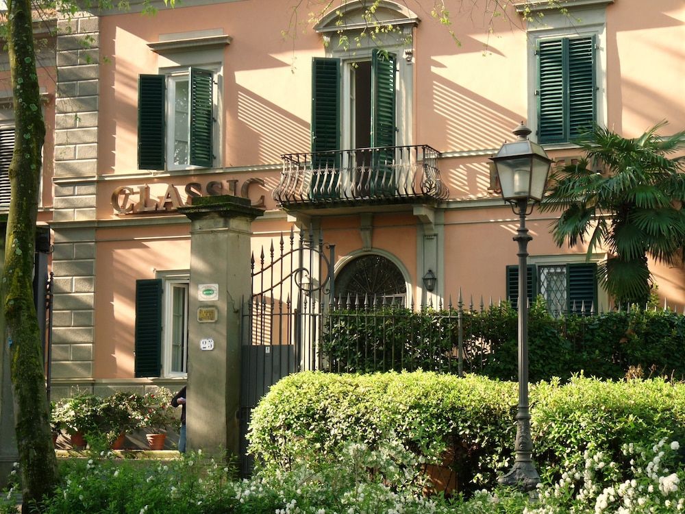 Classic Hotel 1