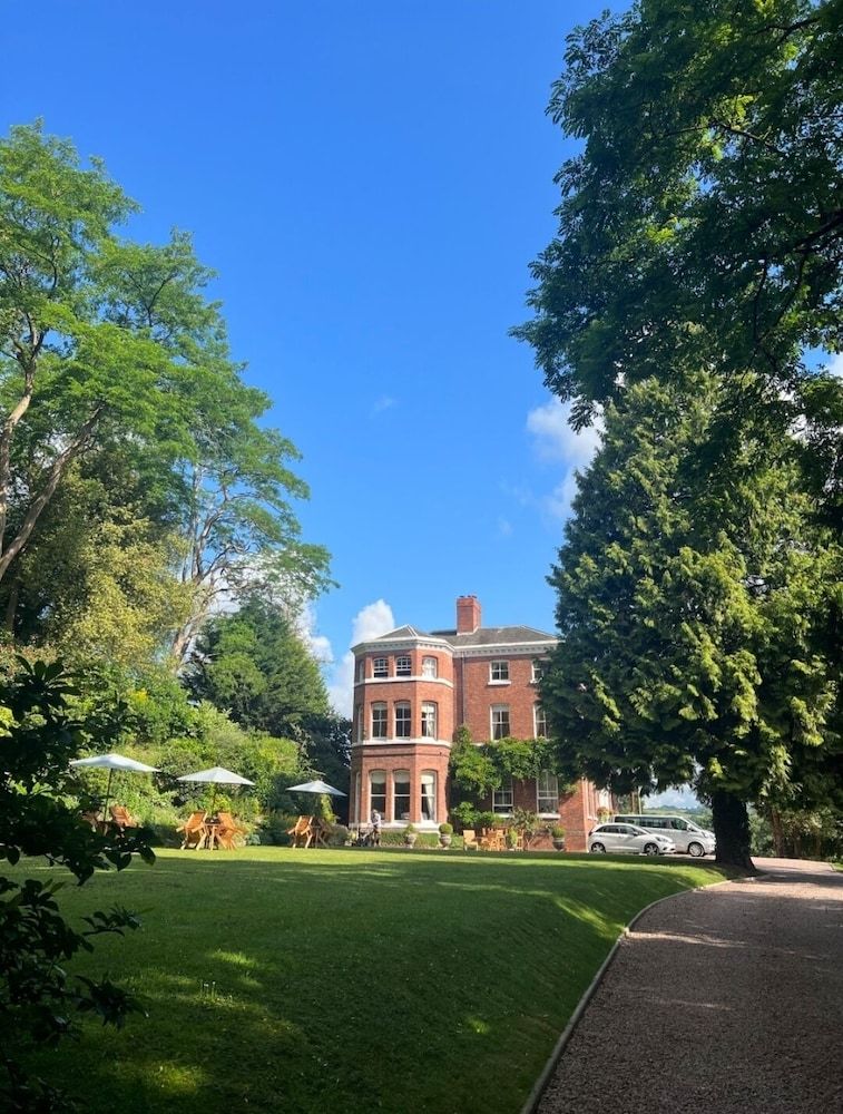 KATESHILL HOUSE 1