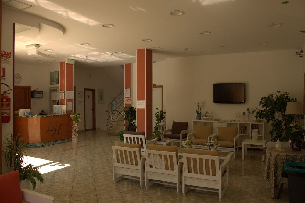 Little Hotel 2