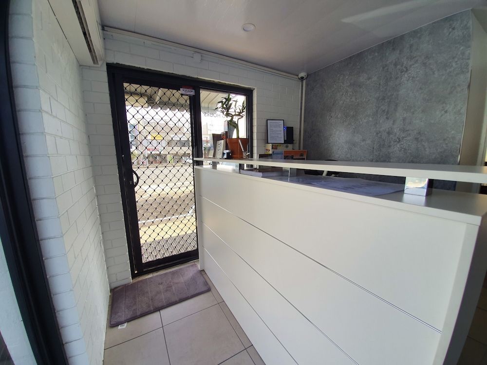 Montego Mermaid Beach Motel 2