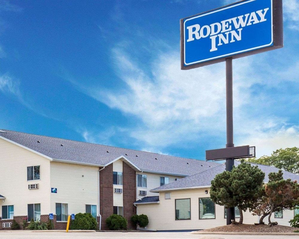 Rodeway Inn Cedar Rapids Westdale 1