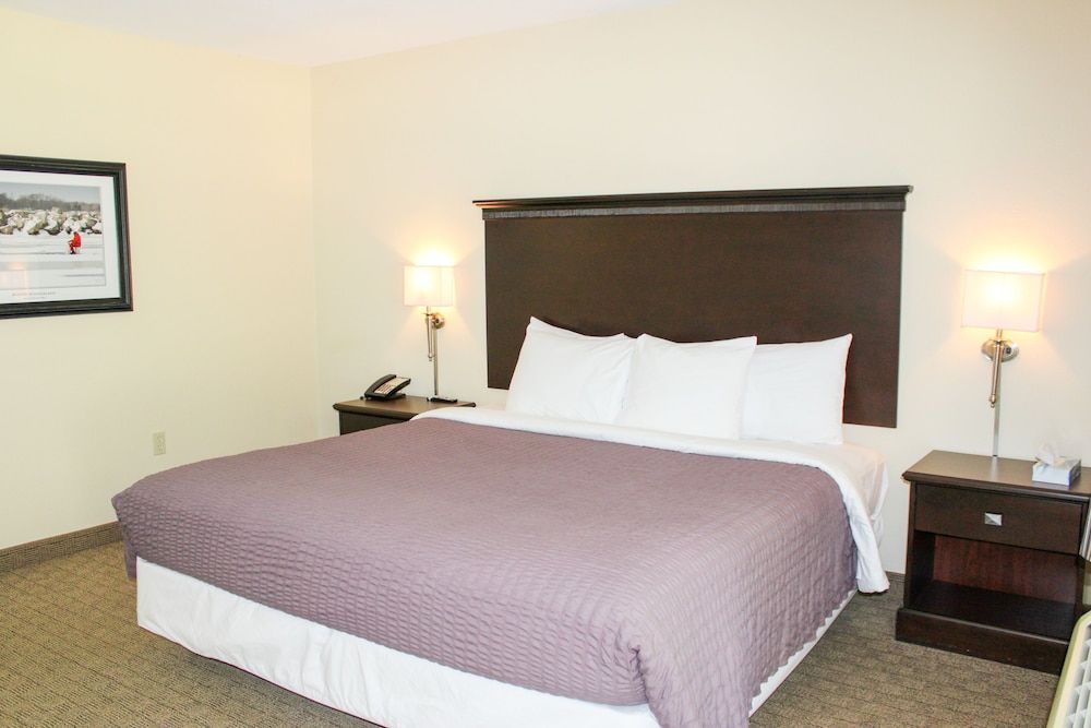 Kelleys Island Venture Resort 2