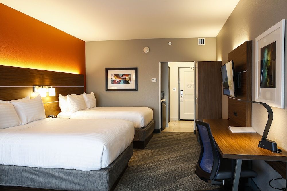 Holiday Inn Express EVANSVILLE by IHG 2