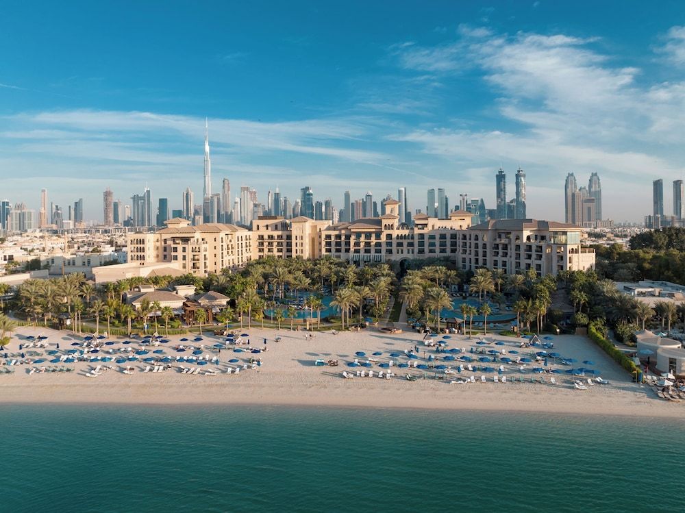 Four Seasons Resort Dubai at Jumeirah Beach 1