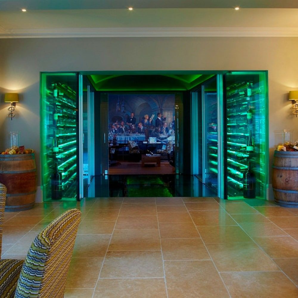 The Vineyard Hotel 2