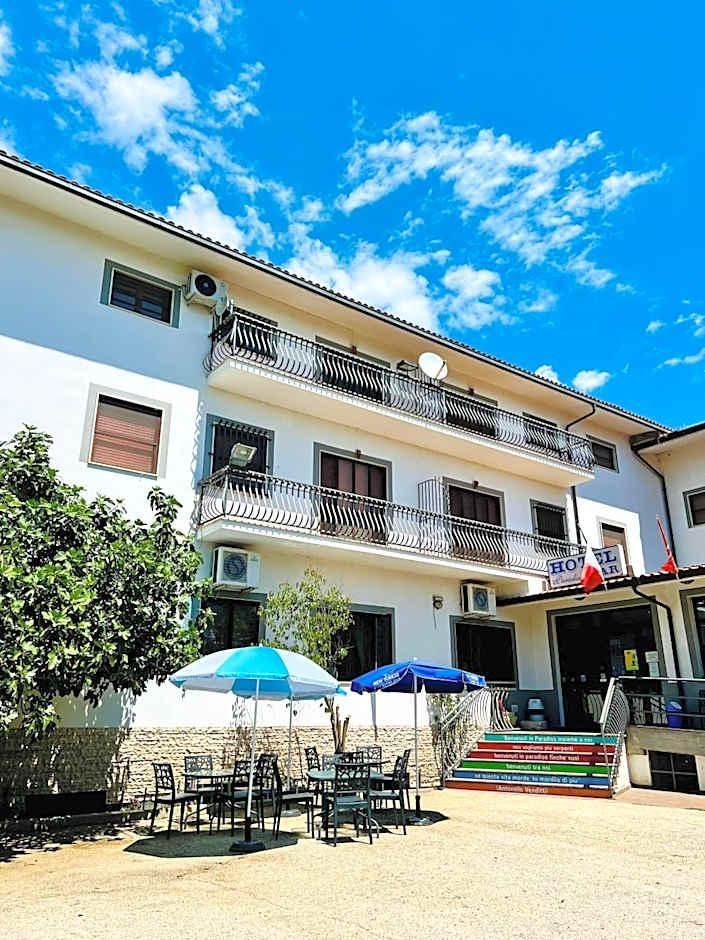 Hotel Paradiso 1