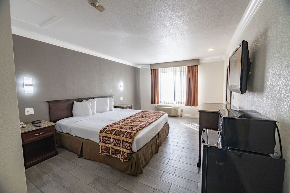 Hospitality Inn 1