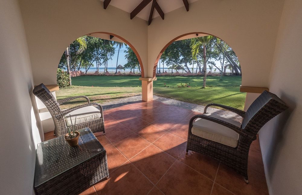 Sunset del Mar Beach Resort 2
