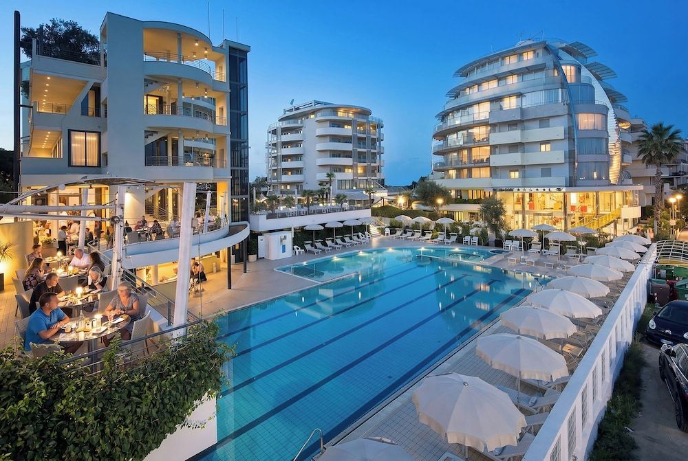 Hotel Premier & Suites - Premier Resort 1