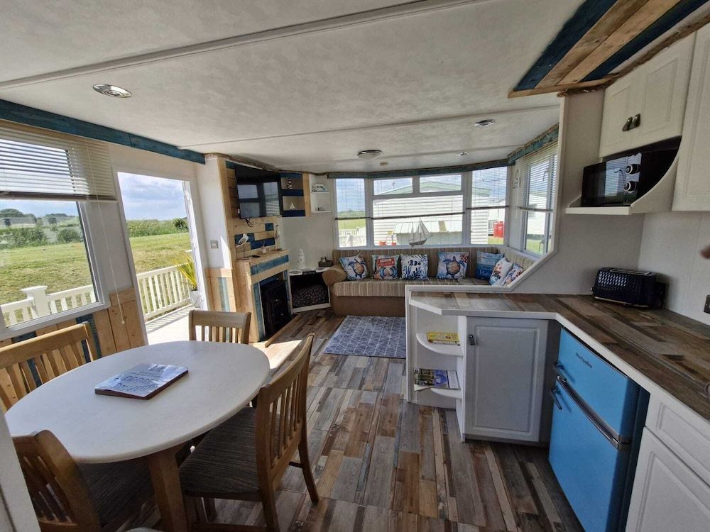 Driftwood Cabin Dog Friendly - Anderby Creek 1