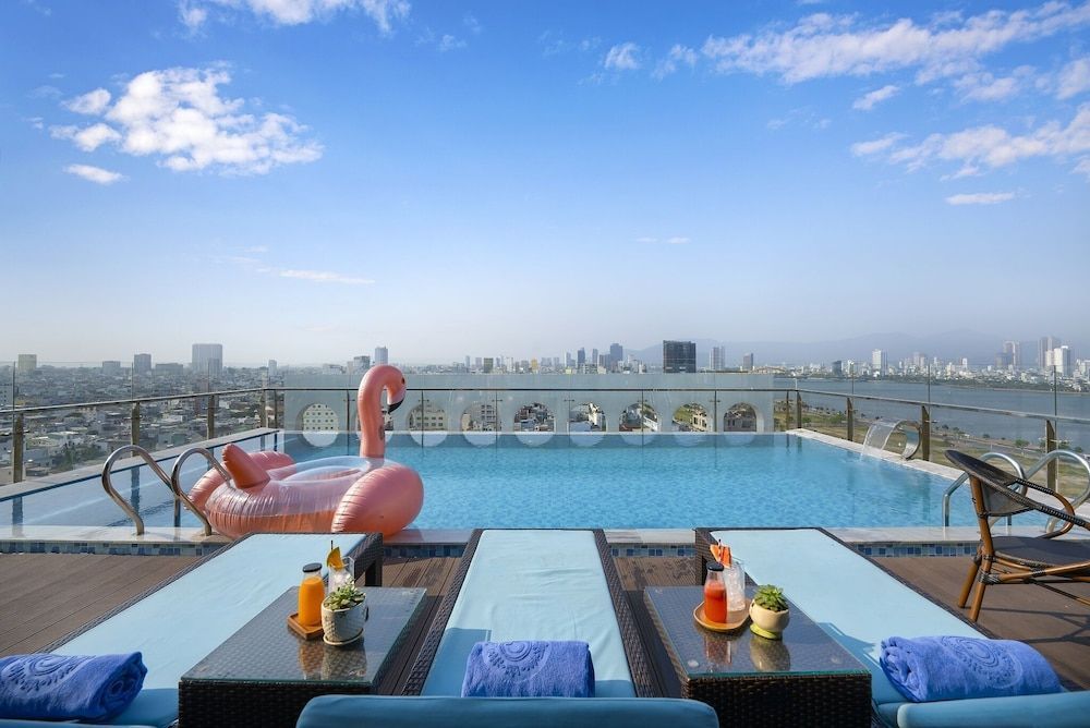 Gold Plaza Hotel - Located just 100m from the Walking Street 1